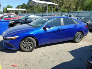 Hyundai Elantra 2.0L 4 2024