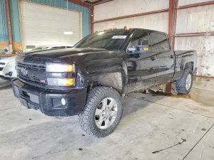 Chevrolet Silverado 1500 6.6L 8 2015