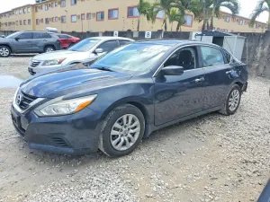 Nissan Altima 2.5L 4 2017