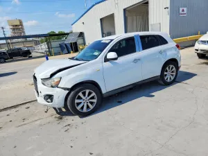 Mitsubishi Outlander 2.0L 4 2015