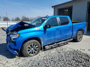 Chevrolet Silverado 1500 5.3L 8 2025