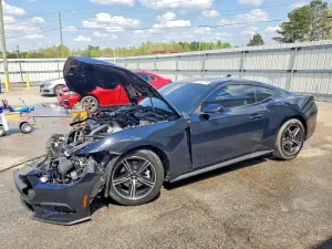 Ford Mustang 2.3L 4 2025
