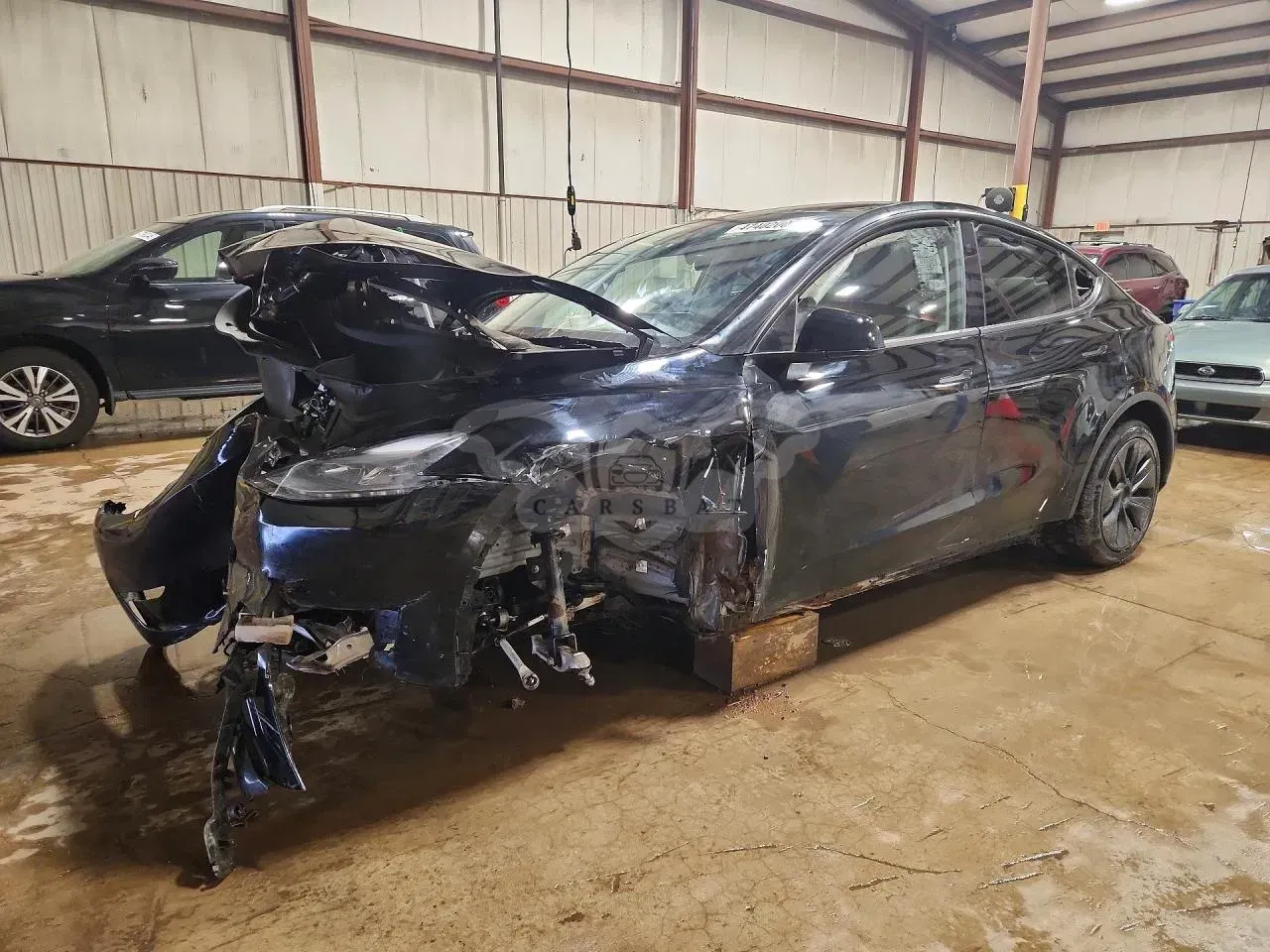 Tesla Model Y 2025