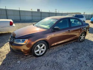 Volkswagen Jetta 1.4L 4 2016