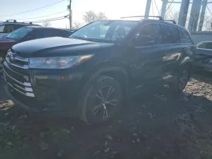 Toyota Highlander 3.5L 6 2019