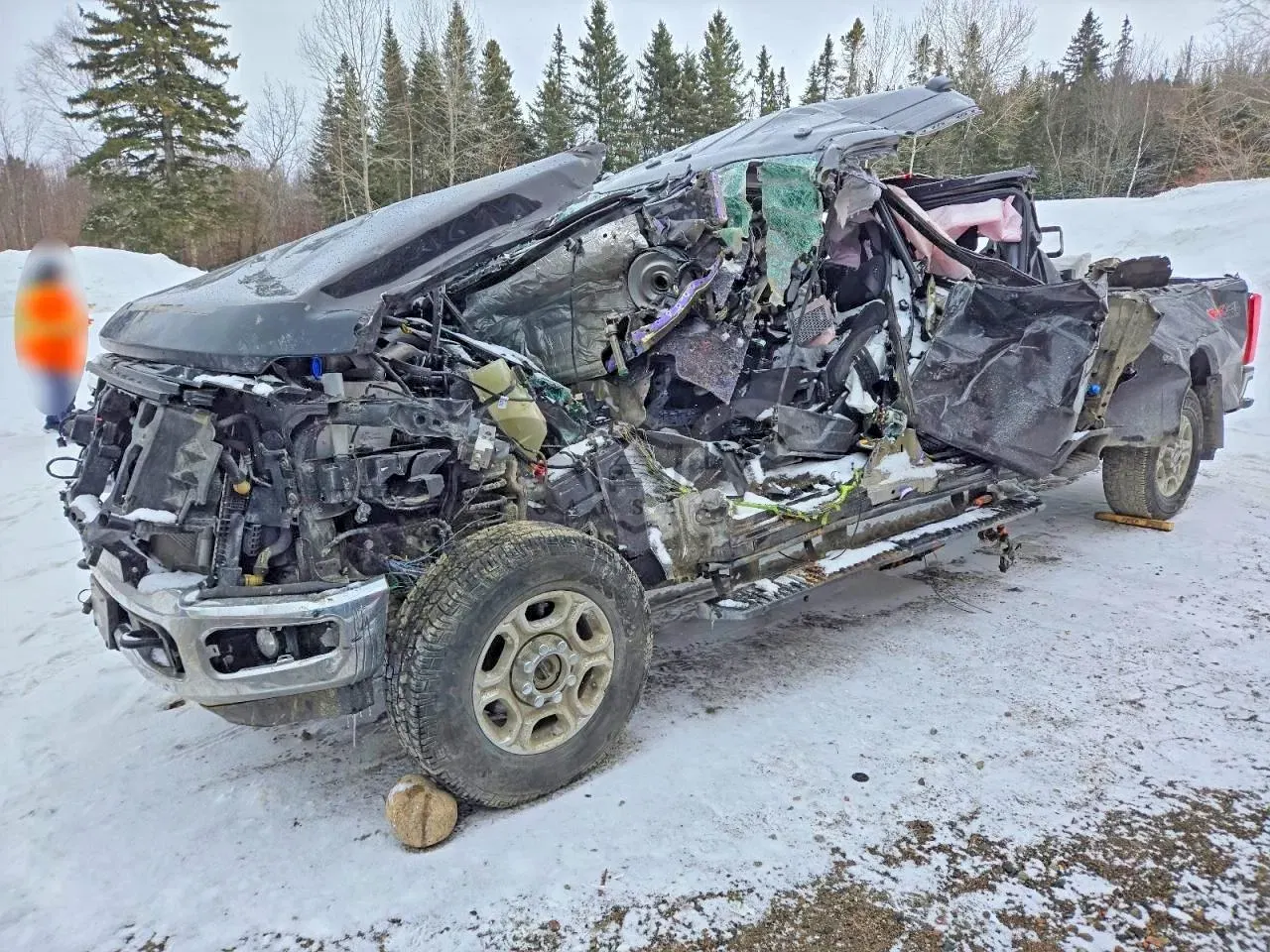 Ford F-250 6.7L 8 2025