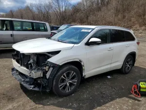 Toyota Highlander 3.5L 6 2016