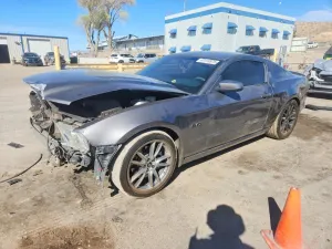 Ford Mustang 5.0L 8 2014