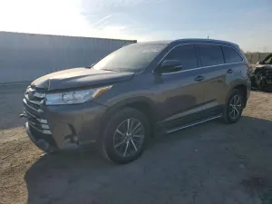 Toyota Highlander 3.5L 6 2017