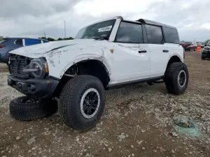 Ford Bronco 2.7L 6 2025