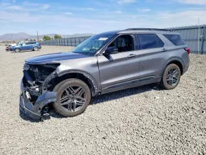 Ford Explorer 2.3L 4 2025
