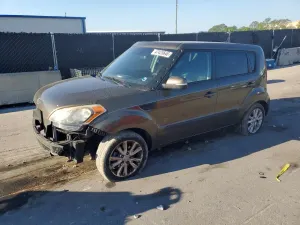 Kia Soul 2.0L 4 2012