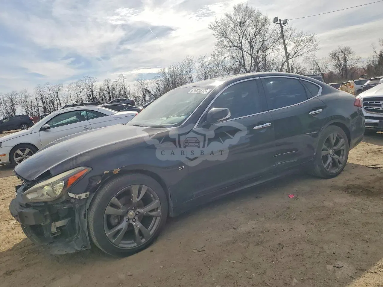 Infiniti Q70 2015