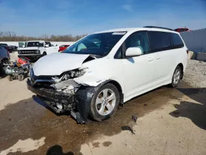 Toyota Sienna 3.5L 6 2018