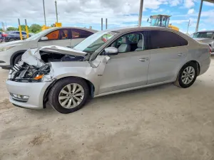 Volkswagen Passat 1.8L 4 2015