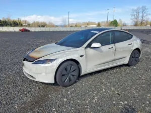 Tesla Model 3 2025