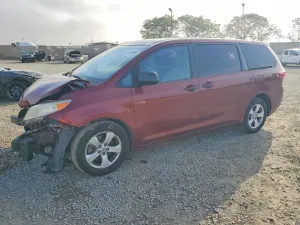 Toyota Sienna 3.5L 6 2017