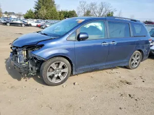 Toyota Sienna 3.5L 6 2019