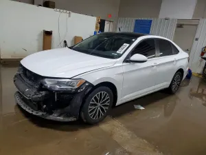 Volkswagen Jetta 1.4L 4 2021