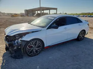 Hyundai Elantra 2.0L 4 2022