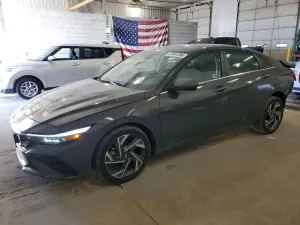 Hyundai Elantra 2.0L 4 2025