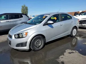 Chevrolet Aveo (Sonic) 1.8L 4 2015