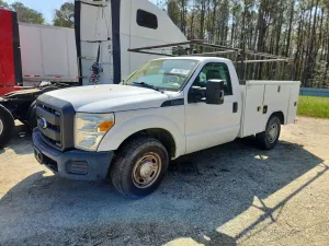 Ford F-250 6.2L 8 2015