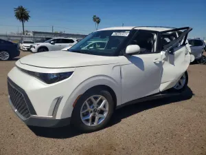 Kia Soul 2.0L 4 2025