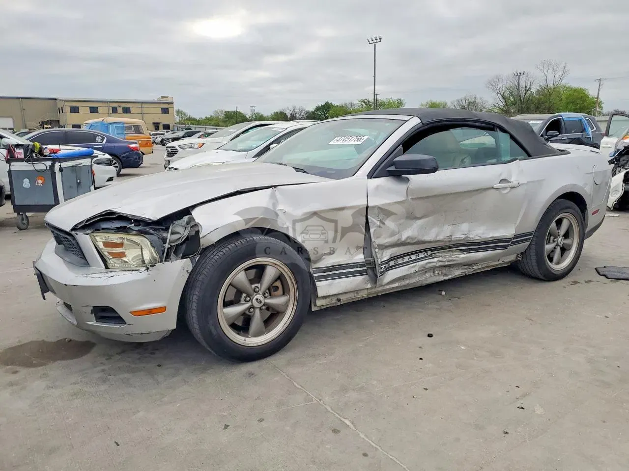 Ford Mustang 3.7L 6 2011