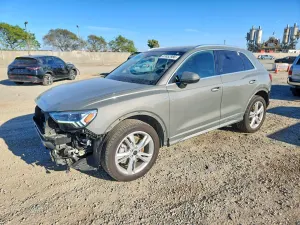 Audi Q3 2.0L 4 2024
