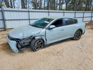 Kia K4 2.0L 4 2025