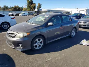 Toyota Corolla 1.8L 4 2012