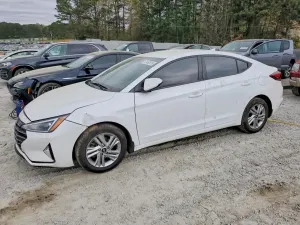 Hyundai Elantra 2.0L 4 2020