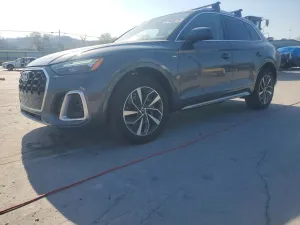 Audi Q5 2.0L 4 2022