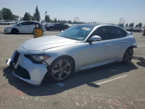 Alfa Romeo Giulia 2.0L 4 2018