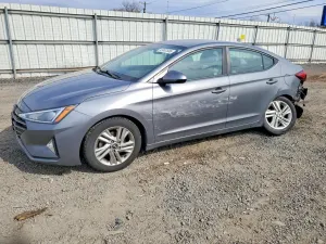 Hyundai Elantra 2.0L 4 2019