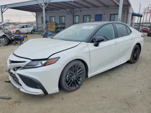Toyota Camry 2.5L 4 2023