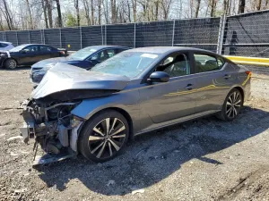 Nissan Altima 2.5L 4 2021