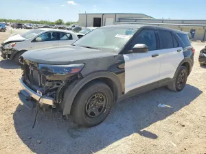 Ford Explorer 3.3L 6 2024