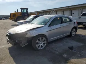 Chrysler 200 2.4L 4 2012