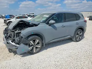 Nissan Rogue 2.5L 4 2021