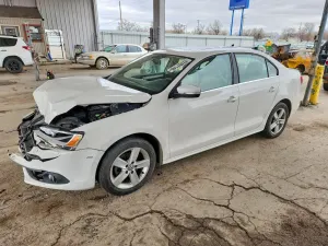 Volkswagen Jetta 2.0L 4 2012