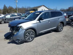 Mitsubishi Outlander 2.4L 4 2020