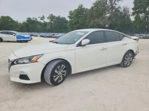 Nissan Altima 2.5L 4 2020