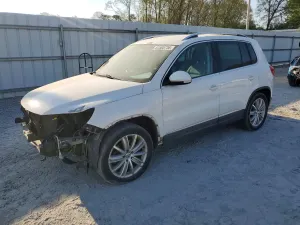 Volkswagen Tiguan 2.0L 4 2014