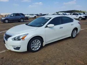 Nissan Altima 2.5L 4 2015