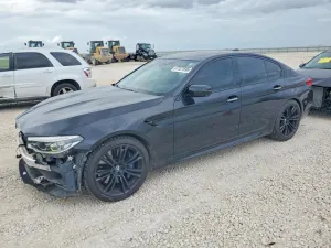 BMW M5 4.4L 8 2018