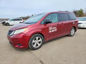 Toyota Sienna 3.5L 6 2013