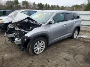 Toyota Highlander 3.5L 6 2016