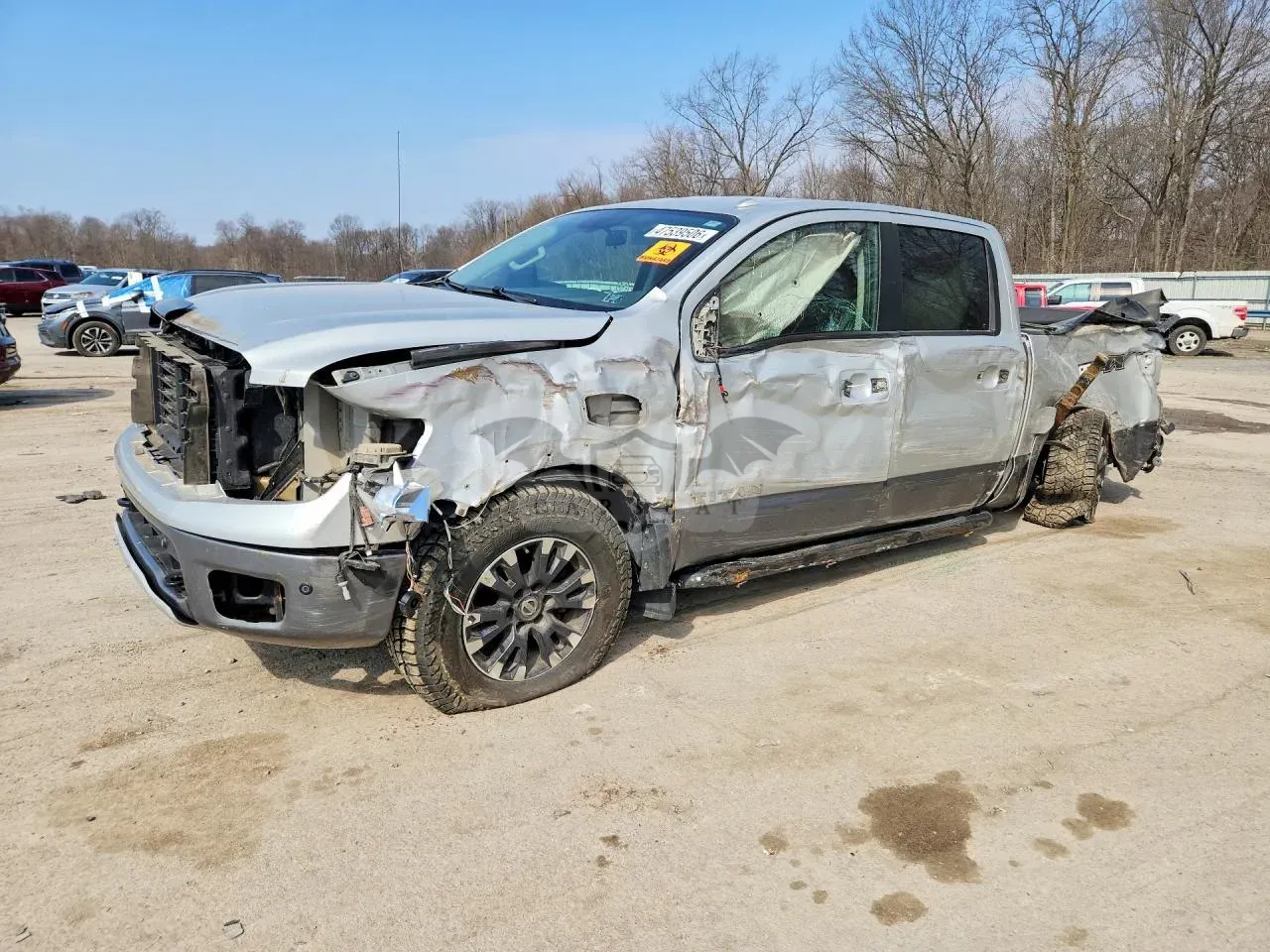 Nissan Titan 5.6L 8 2017